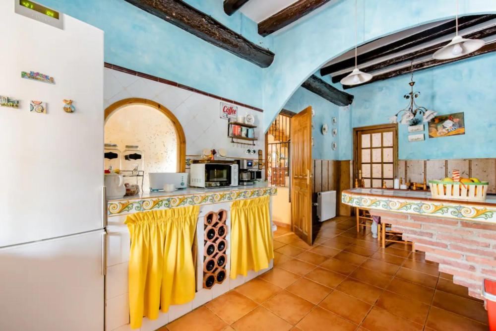 Masia Castellvi B&B Винольс-и-Арчс Экстерьер фото